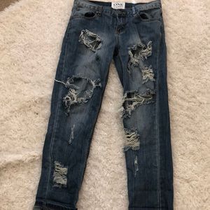One teaspoon distressed boyfriend jeans,24